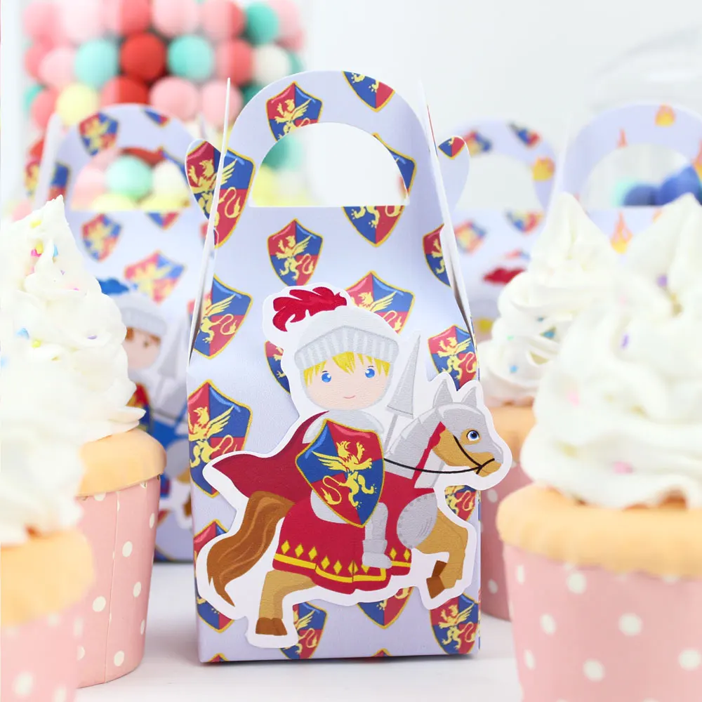 Knights Fordel Max Candy Box Gaveæske Cupcake Box Kids Fødselsdag Part Forsyninger Dekoration Begivenhed Festartikler 2